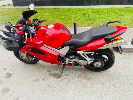 2002 Honda VFR 800, красный, 500000 рублей, вид 3