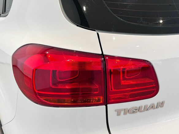 2014 Volkswagen Tiguan I Рестайлинг, белый, 1220000 рублей - вид 17