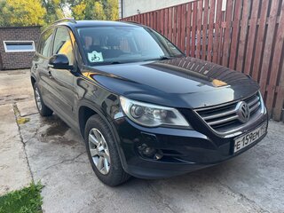 2010 Volkswagen Tiguan I, чёрный, 1300000 рублей, вид 3