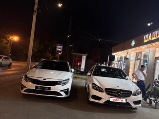 2020 Kia Optima IV Рестайлинг, белый, 1800000 рублей, вид 2