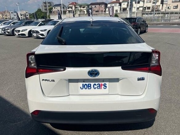 2022 Toyota Prius IV Рестайлинг (XW50), белый - вид 6