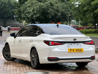 2023 Lexus ES 200 VII Рестайлинг, белый, 3999003 рублей, вид 5