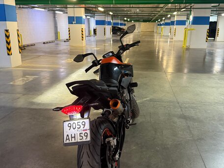 2021 KTM 890 Duke, оранжевый, 700000 рублей, вид 4