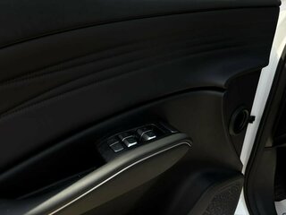 2026 Omoda C7, белый, 3499000 рублей, вид 4