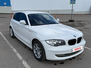 2010 BMW 1 серии 116i I (E81/E82/E87/E88) Рестайлинг, белый, 580000 рублей, вид 2