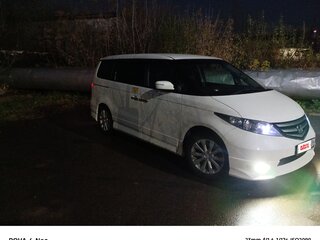 2008 Honda Elysion I Рестайлинг, белый, 1000000 рублей, вид 1