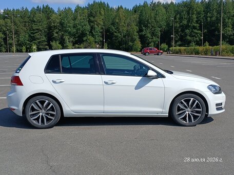 2016 Volkswagen Golf VII, белый, 1580000 рублей, вид 5