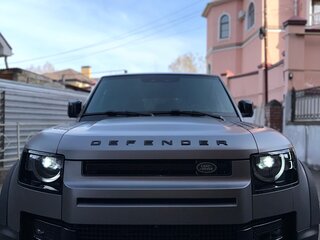 2021 Land Rover Defender 110 II, серый, 6450000 рублей, вид 3