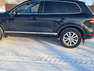 2012 Volkswagen Touareg II, чёрный, 1690000 рублей, вид 3