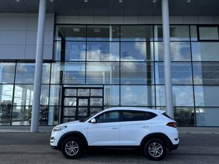 2016 Hyundai Tucson III, белый, 1395000 рублей, вид 4