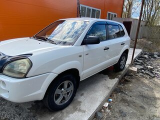 2004 Hyundai Tucson I, белый, 591000 рублей, вид 4