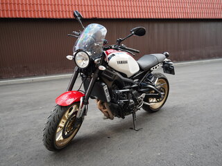 2021 Yamaha XSR900, красный, 819000 рублей, вид 2