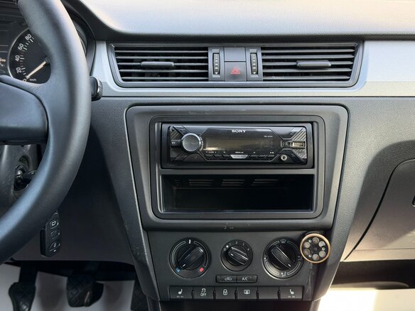 2015 Skoda Rapid I, белый - вид 11