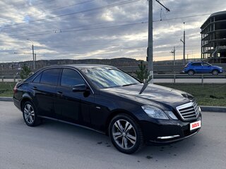 2011 Mercedes-Benz E-Класс 200 7G-Tronic IV (W212, S212, C207), чёрный, 1600000 рублей, вид 4