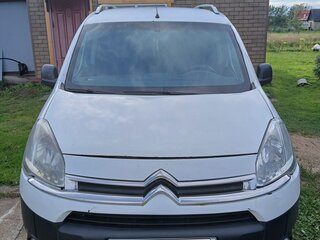 2013 Citroen Berlingo II Рестайлинг, белый, 450000 рублей, вид 1