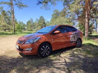 2015 Hyundai Solaris I Рестайлинг, оранжевый, 990000 рублей, вид 1
