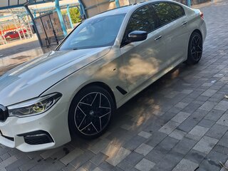 2018 BMW 5 серии 520d VII (G30/G31/G38), белый, 3200000 рублей, вид 1