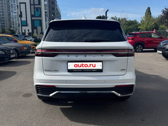 2023 Geely Monjaro I, белый, 3005000 рублей - вид 3