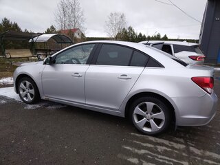 2013 Chevrolet Cruze I Рестайлинг, серебристый, 620000 рублей, вид 5