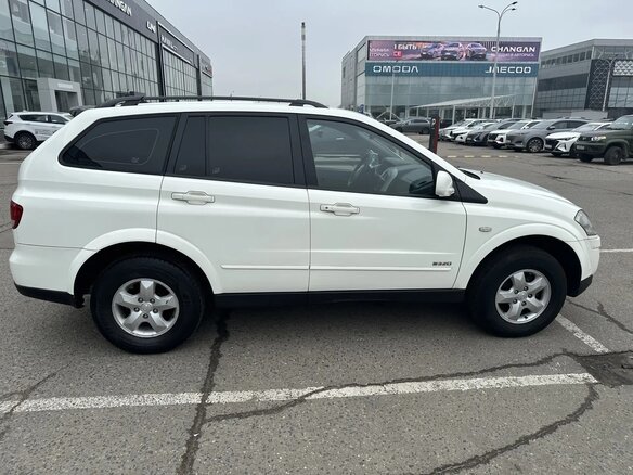 2013 SsangYong Kyron 6-speed I Рестайлинг, белый, 790000 рублей - вид 1