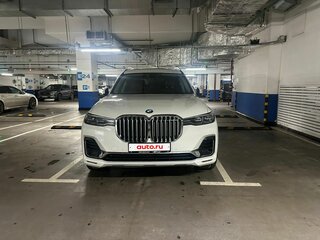 2020 BMW X7 40i I (G07), белый, 6100000 рублей, вид 2