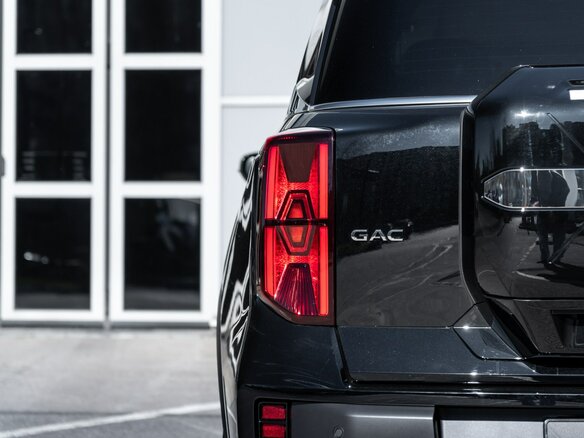 2025 GAC GS8 Traveller II, чёрный - вид 13