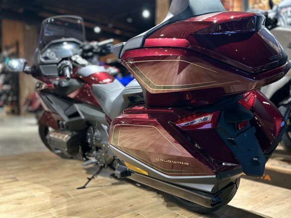 2025 Honda GL 1800 Gold Wing, пурпурный, 4600000 рублей - вид 13