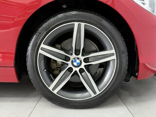 2015 BMW 1 серии 120i II (F20/F21) Рестайлинг, красный, 1340000 рублей, вид 5