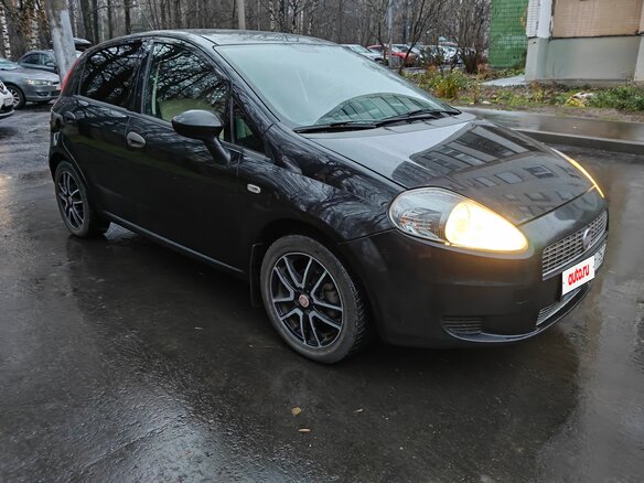 2008 Fiat Punto III Grande Punto, чёрный, 360000 рублей - вид 2