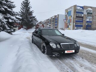 2007 Mercedes-Benz E-Класс 200 III (W211, S211) Рестайлинг, чёрный, 970000 рублей, вид 4