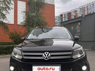 2013 Volkswagen Tiguan I Рестайлинг, чёрный, 1500000 рублей, вид 3