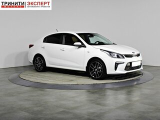 2018 Kia Rio IV, белый, 1337000 рублей, вид 3