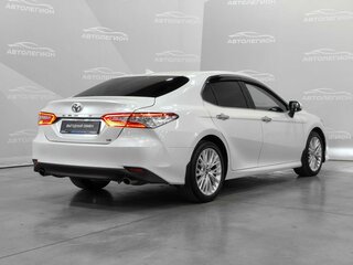 2018 Toyota Camry VIII (XV70), белый, 3090000 рублей, вид 5