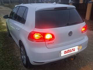 2011 Volkswagen Golf VI, белый, 900000 рублей, вид 3