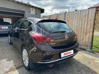 2014 Opel Astra J Рестайлинг, коричневый, 879000 рублей, вид 4