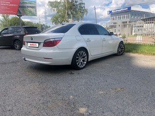 2008 BMW 5 серии 525i V (E60/E61) Рестайлинг, белый, 1400000 рублей, вид 5