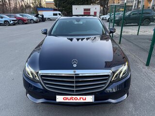 2017 Mercedes-Benz E-Класс 220 d V (W213, S213, C238), синий, 2550000 рублей, вид 3