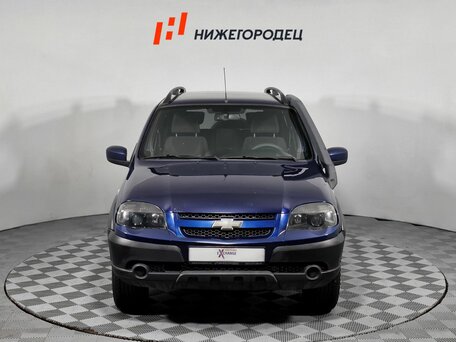 2017 Chevrolet Niva I Рестайлинг, синий, 620000 рублей, вид 2