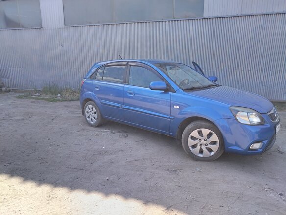 2010 Kia Rio II Рестайлинг, синий, 370000 рублей - вид 4