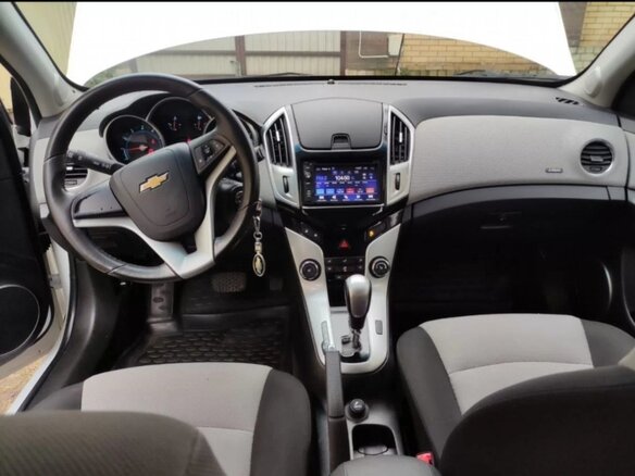 2012 Chevrolet Cruze I, белый, 815000 рублей - вид 6