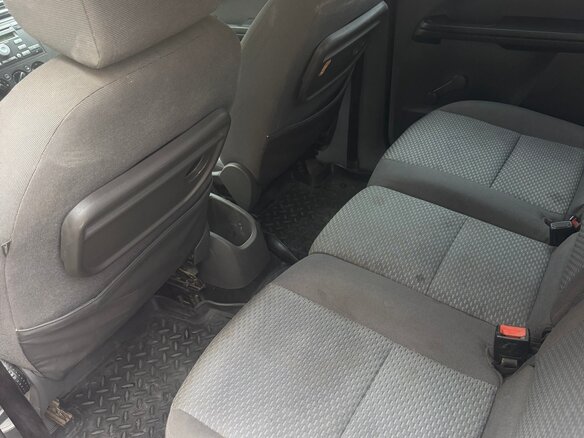 2004 Ford C-MAX I, серебристый, 530000 рублей - вид 9