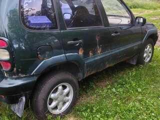2005 Chevrolet Niva I, зелёный, 160000 рублей, вид 3