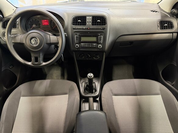 2012 Volkswagen Polo V, серебристый, 780000 рублей - вид 7