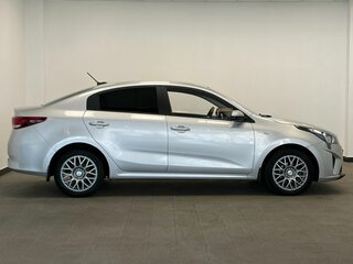 2021 Kia Rio IV Рестайлинг, серый, 1499000 рублей, вид 5