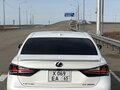 2018 Lexus GS 300h IV Рестайлинг, белый, 3500000 рублей - вид 2
