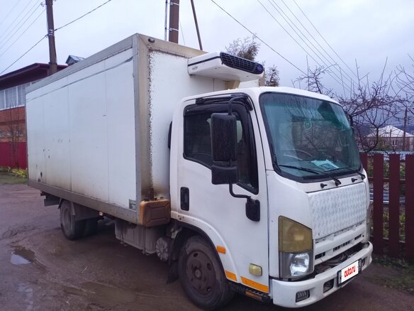 2011 Isuzu Elf (N-series), белый, 1000000 рублей - вид 1