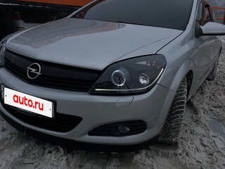 2008 Opel Astra H Рестайлинг, серебристый, 600000 рублей, вид 3
