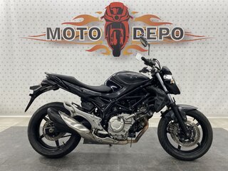 2015 Suzuki SFV 400 Gladius, чёрный, 339000 рублей, вид 1