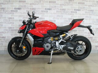 2022 Ducati Streetfighter V2, красный, 1350000 рублей, вид 2