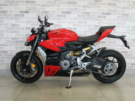 2022 Ducati Streetfighter V2, красный, 1350000 рублей, вид 2